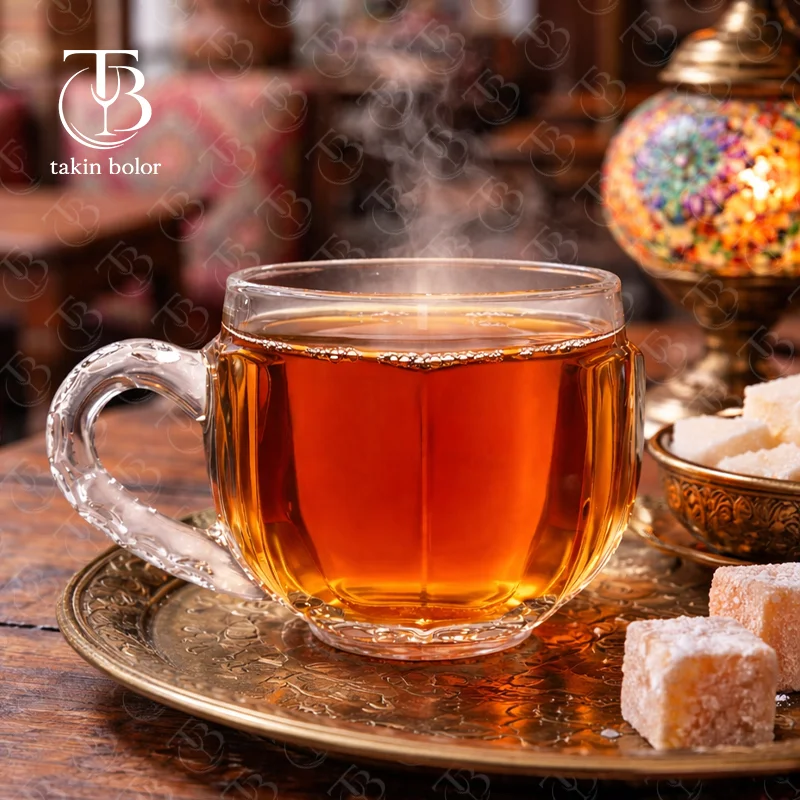 شربت خوری شیشه ای از جنس بلور مدل KTZB142 از برند بلینک مکس روی سینی